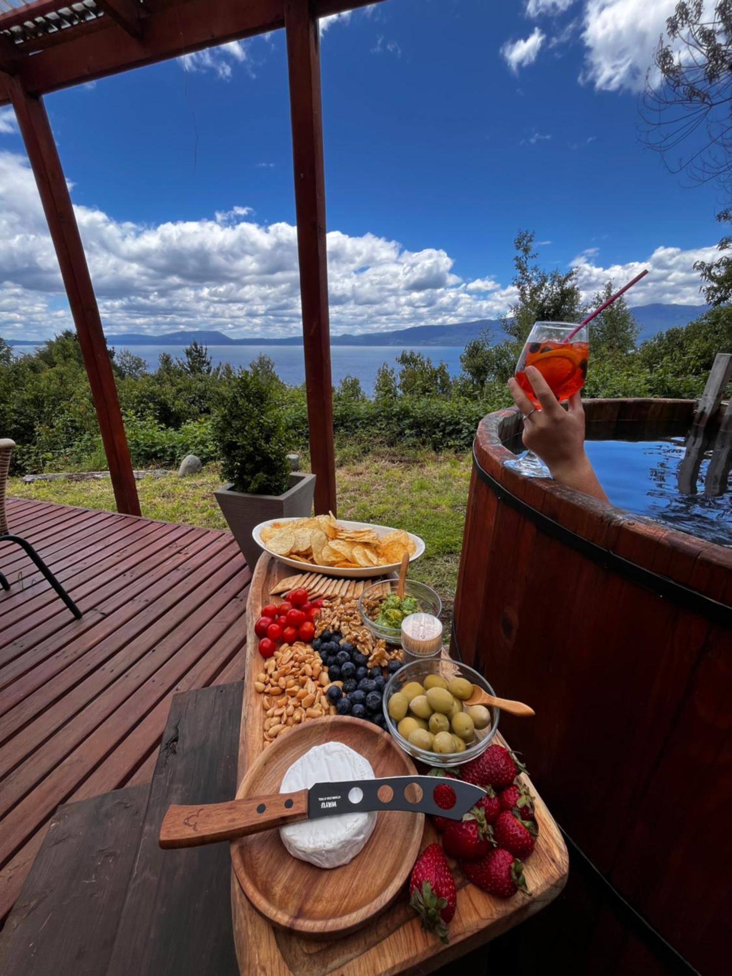 Cabanas Ayalen Con Vista Al Lago Pucon Exterior photo